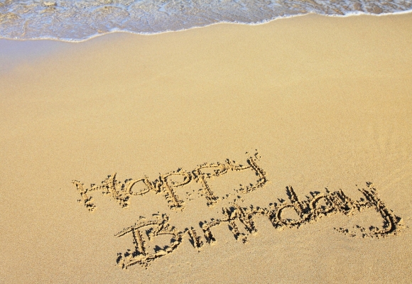 Organiser un anniversaire à la plage : idées et conseils pour une fête inoubliable
